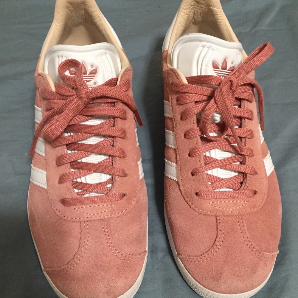 🚫 SOLD Adidas Gazelle Pink Women’s Size 6.5 - Picture 3 of 8